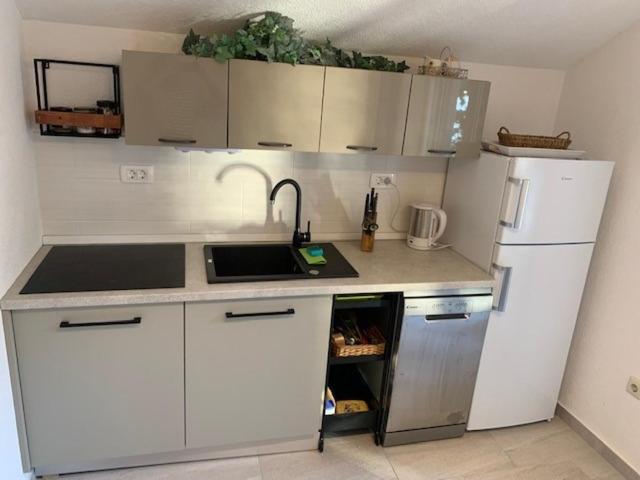 Seaside Apartment Padre Бибине Екстериор снимка